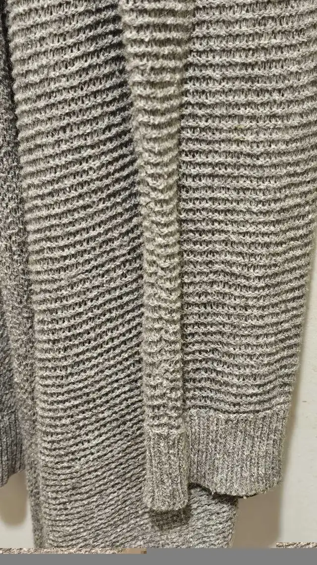 Ladies Lightweight Cardigan w 2 Camis (XL) in Women's - Tops & Outerwear in Peterborough - Image 4