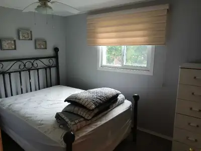 Four bedroom house , includes washer dryer, kitchen living room with smart t v and wifi , all utilit...