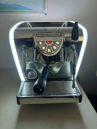 Nuova Simonelli Musica Lux - Espresso Machine