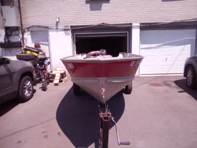 Deep Lund fishing boat for sale. Comes with 15 HP Johnson motor n trailer.You get fenders and anchor...