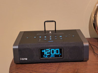 iHome iDL45 Dual Alarm Clock Radio Lightning Charging Dock