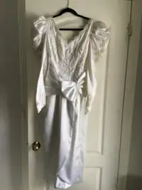 Vintage wedding dress size 10