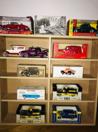 OVER 200 - 1:24 DIECAST CAR COLLECTION - GENERAL MOTORS