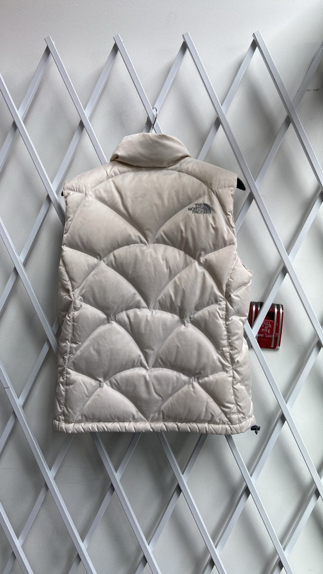 The North Face Puffer Vest - M in Women's - Tops & Outerwear in Richmond - Image 3