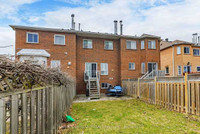 Large Freehold Townhouse is for Sale in Thoronhill