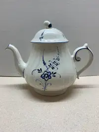 Villeroy & Boch Old Luxembourg teapot