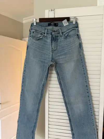 Men's Jeans and pants from Hollister and Old Navy $85, View more