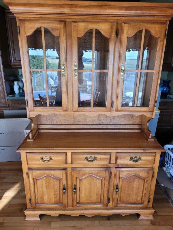 Solid Maple Dining Table Chairs, Buffet/Hutch Dining Tables & Sets