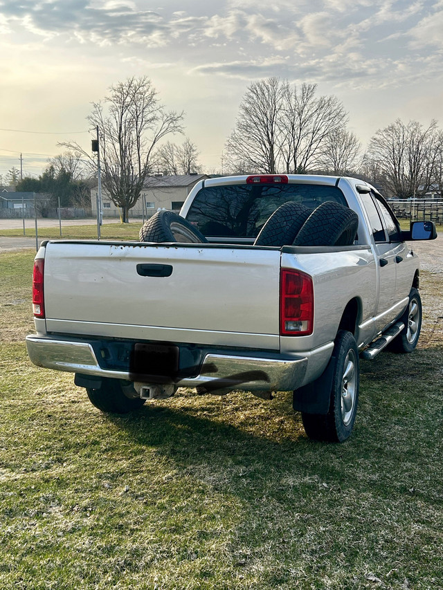2004 1500 4x4 5.7L in Cars & Trucks in Kawartha Lakes - Image 4