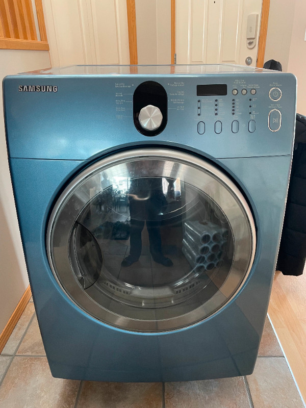 Blue Samsung Dryer in Washers & Dryers in Edmonton