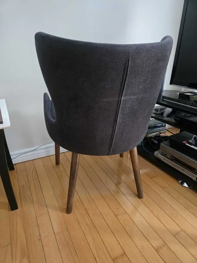 Elegant Chairs in Chairs & Recliners in City of Toronto - Image 6