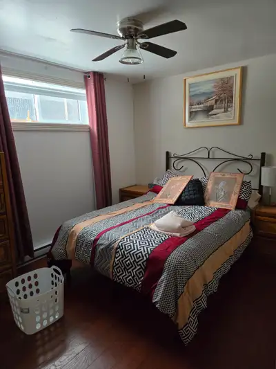 Chambre a loué pou Dame seulement