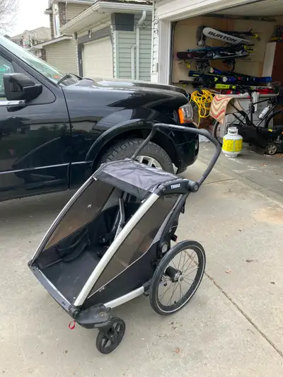 Thule 2 child chariot. Pretty much brand new, just out grew it., View more