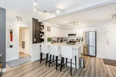 Ideal Vacation Rental In Mississauga near Square One Mall, View more