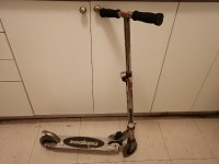 MONGOOSE SCOOTER