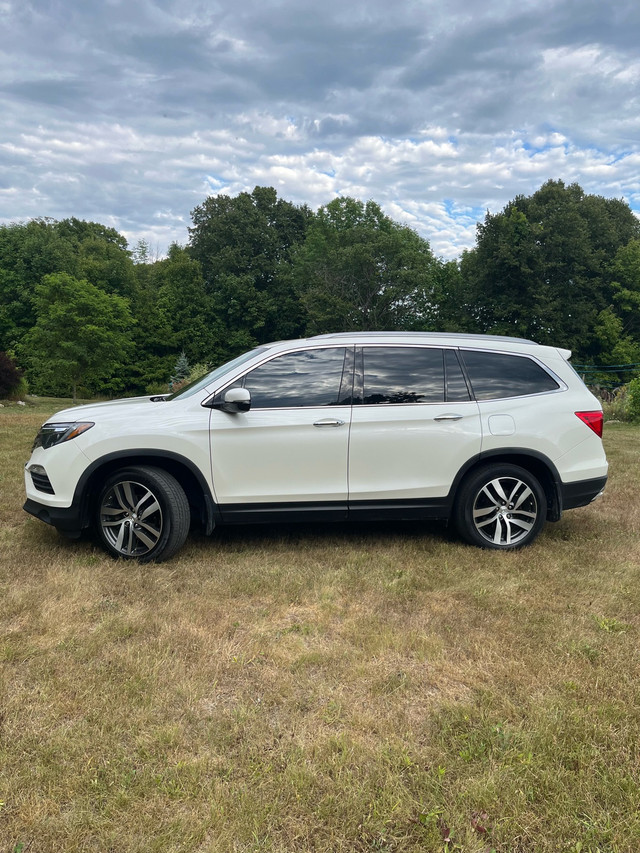2018 Honda Pilot 7 seater Touring Edition in Cars & Trucks in Ottawa - Image 3
