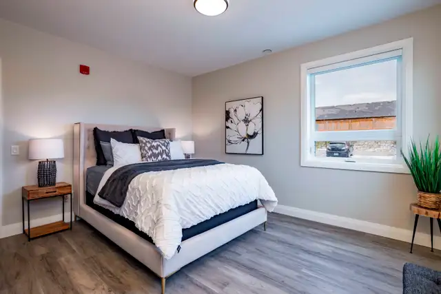 1 BED, 1  Den & 2Bed units! Nest On Wonderland