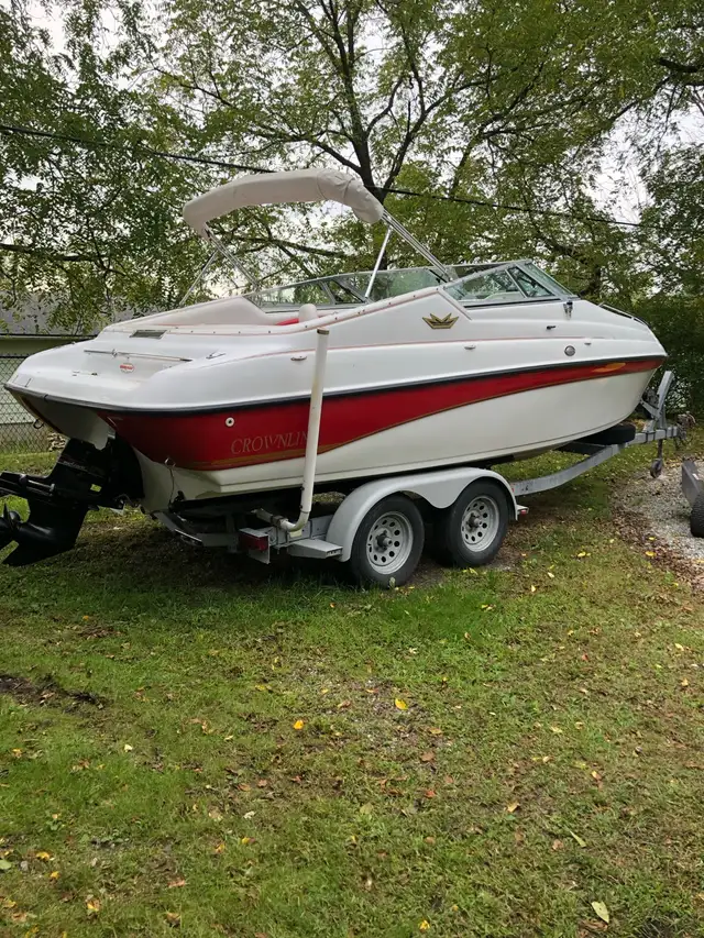Crownline in Powerboats & Motorboats in St. Catharines - Image 3