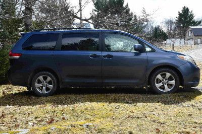 Sold Pending pick up. Toyota Sienna 2014