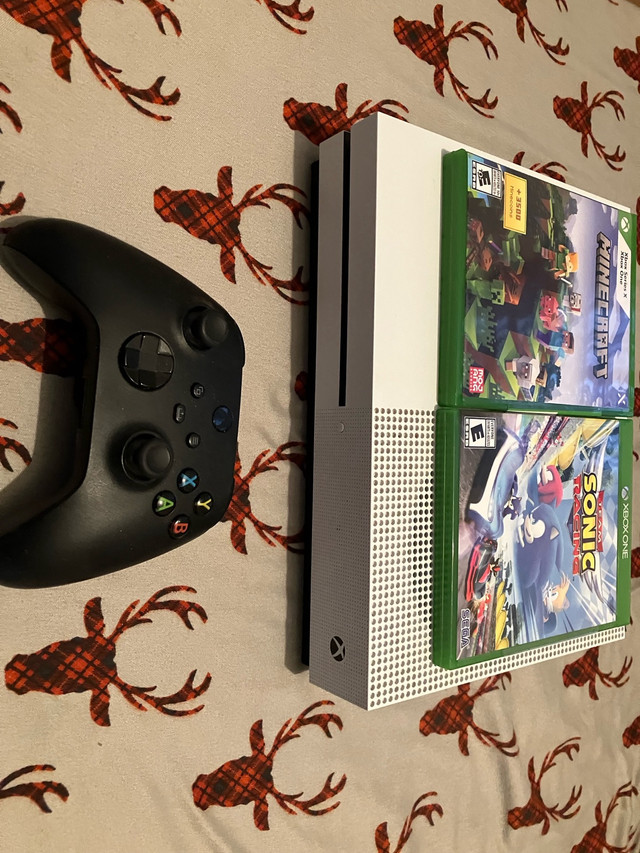 REDUCED Xbox one S for sale with games 150$ in XBOX One in Kingston