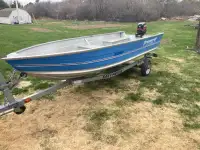 Aluminum fishing boat, 