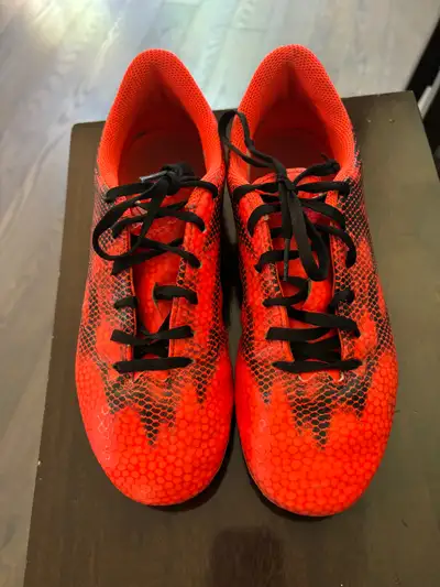 Adidas Size 6 Boys Soccer Cleats, View more