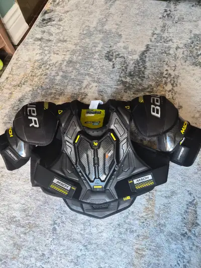 Bauer Mach Senior Shoulder pads, View more