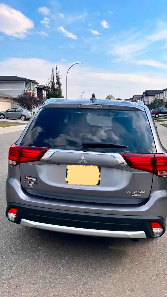 2018 Mitsubishi Outlander SE Touring Edn (88k kms,CARFAX avail.)63871127008769122