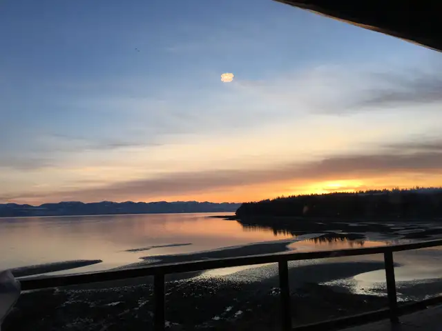 Stunning waterfront cabin on hidden gem of an island! in British Columbia in Canada - Image 10