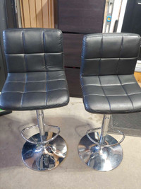 Bar stools (pair)