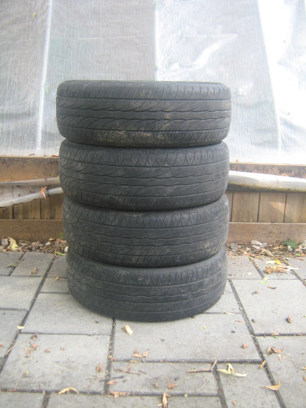 4 Pneu d'été - 195/65R15 - 4 Summer tires dans Pneus et jantes  à Ouest de l’Île