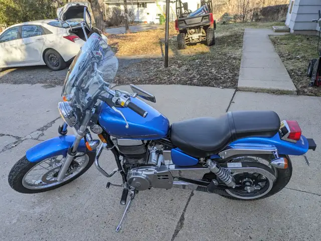 Suzuki Boulevard S40 in Street, Cruisers & Choppers in Fredericton - Image 2