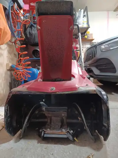 Honda HS35 single stage Snowblower, View more
