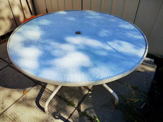 48" Glass Top Patio Table