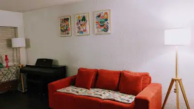 Available on 18th February 2026.This a one large living room and one bedroom suite in a sharing hous...