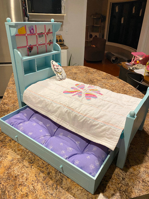 American Girl Doll Bed and Blanket Set in Toys & Games in Oakville / Halton Region