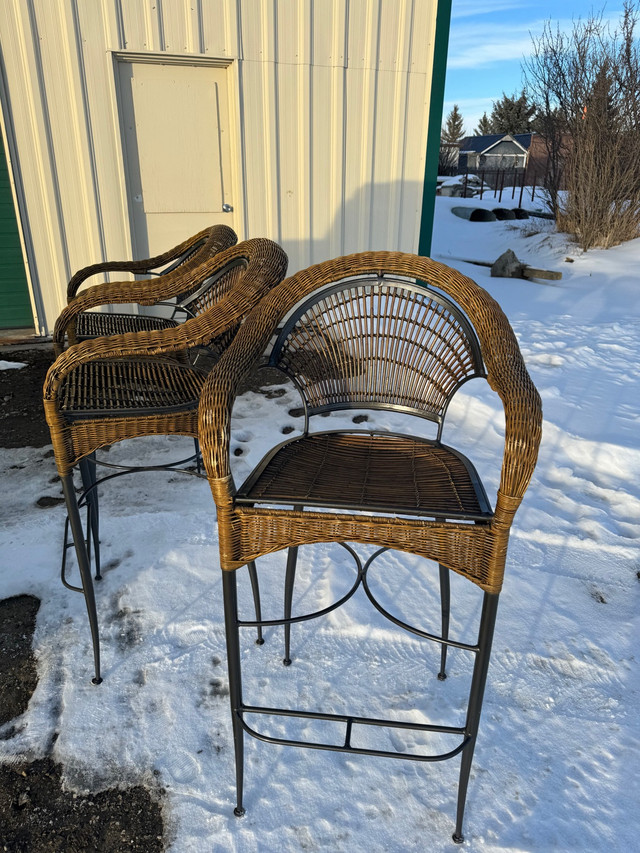 Wicker bar stools ( chairs) in Chairs & Recliners in Calgary - Image 4