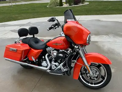 Tequila Sunrise & Arizona Orange. Stage II with Vance Hines mufflers, Screaming Eagle air cleaner. 1...