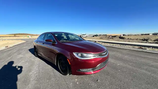 Chrysler 200 2016543426406536325121
