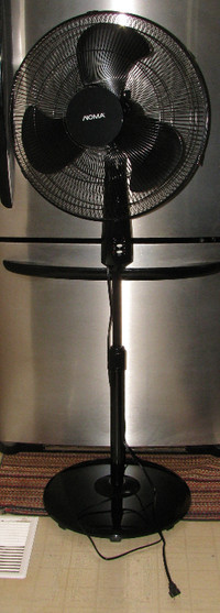 Noma 18" (45.7cm) Oscillating Stand Fan w/Remote Like New Black