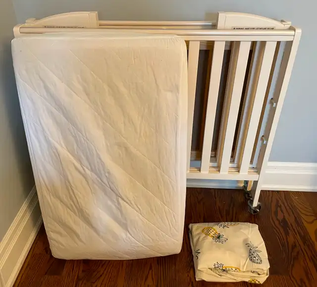 Mini Portable foldable baby crib in Cribs in City of Toronto - Image 11