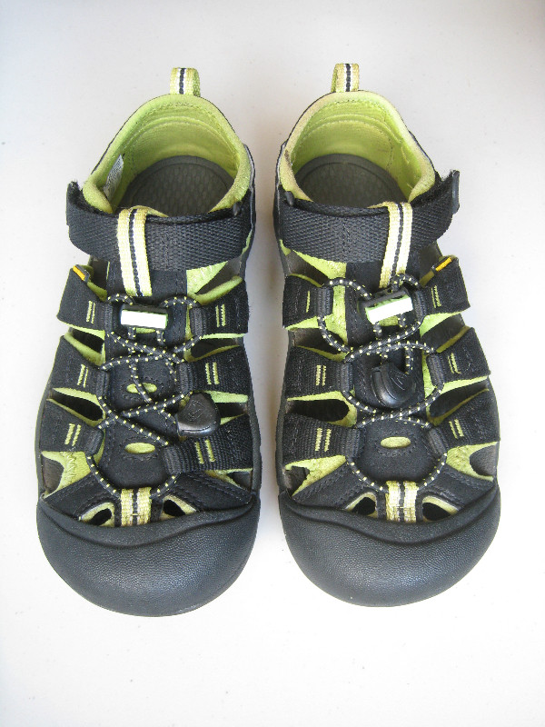 Kids/Youth Keen Sandals – size 3 in Kids & Youth in Guelph - Image 3