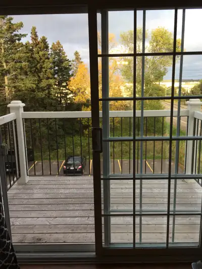 Two bedroom unit. In a quiet apartment building, Available for October 1st, Concret floor for better...
