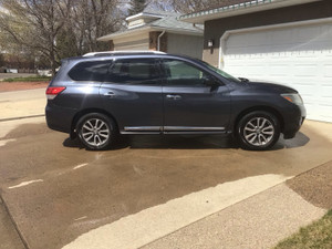2014 Nissan Pathfinder SL