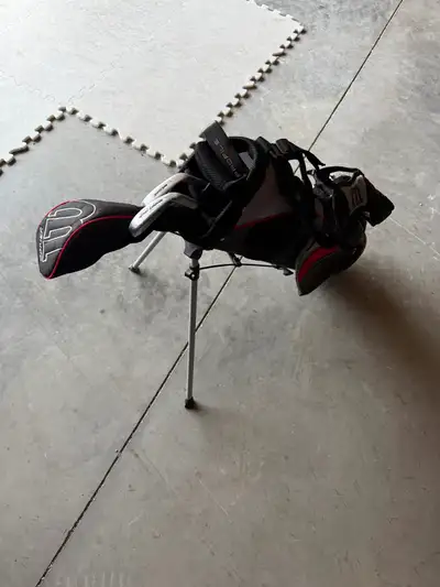 Junior golf clubs-Wilson, View more
