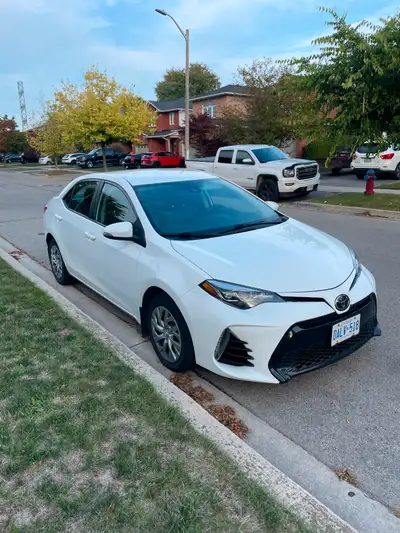 ** This car is MANUAL (standard, gear shift)** Car in great condition. No accidents. 76,000 km, majo...