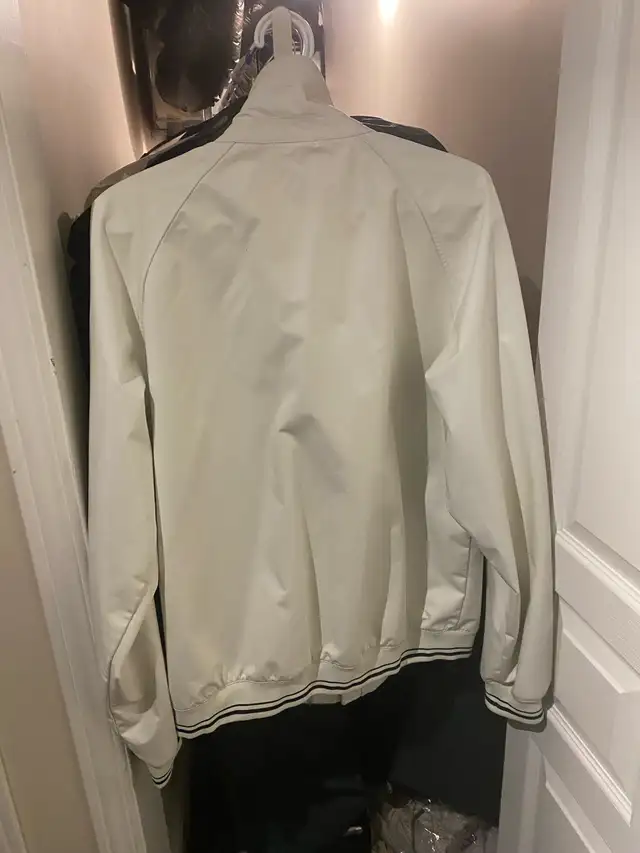 Men’s designer  jacket in Men's in Laval / North Shore - Image 3