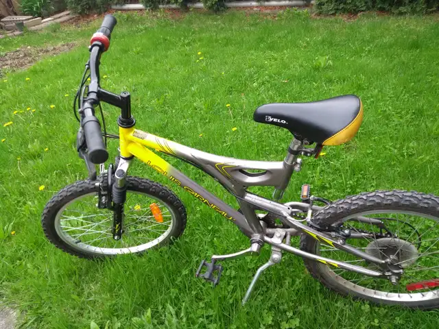 Bikes for youths and adults / vélos pour jeunes et adultes in Mountain in City of Montréal - Image 9
