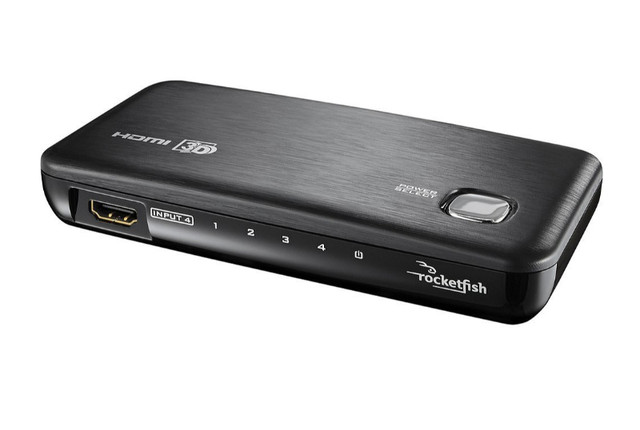 Rocketfish - 4-Port HDMI Switch Box in Video & TV Accessories in Burnaby/New Westminster - Image 2