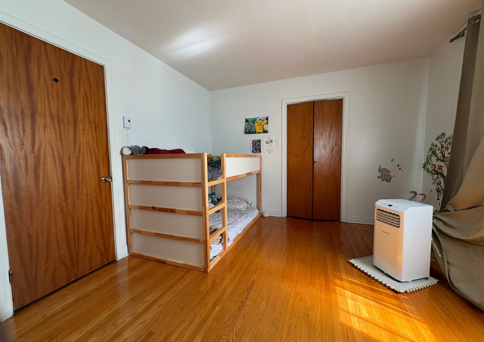 Appartement de 3 chambres et 1 salle de bain, stationnement — photo 2